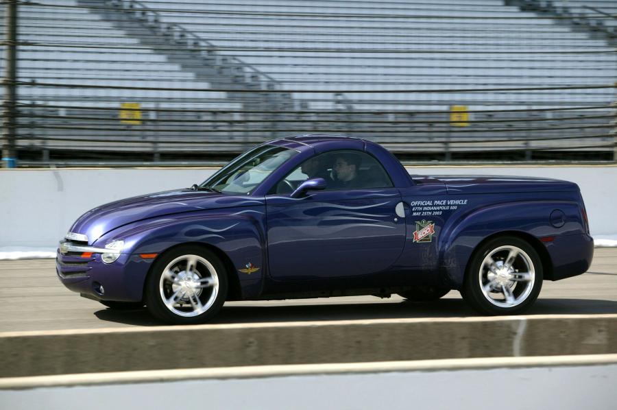  Chevrolet SS R Indianapolis Pace Car 2003 года  (фото 6 из 35)